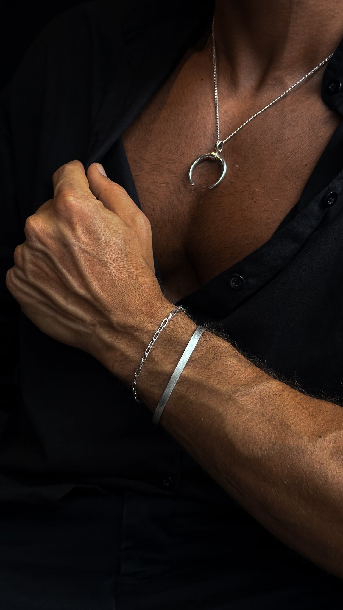 Brushed Cuff Bracelet - Male Collection
