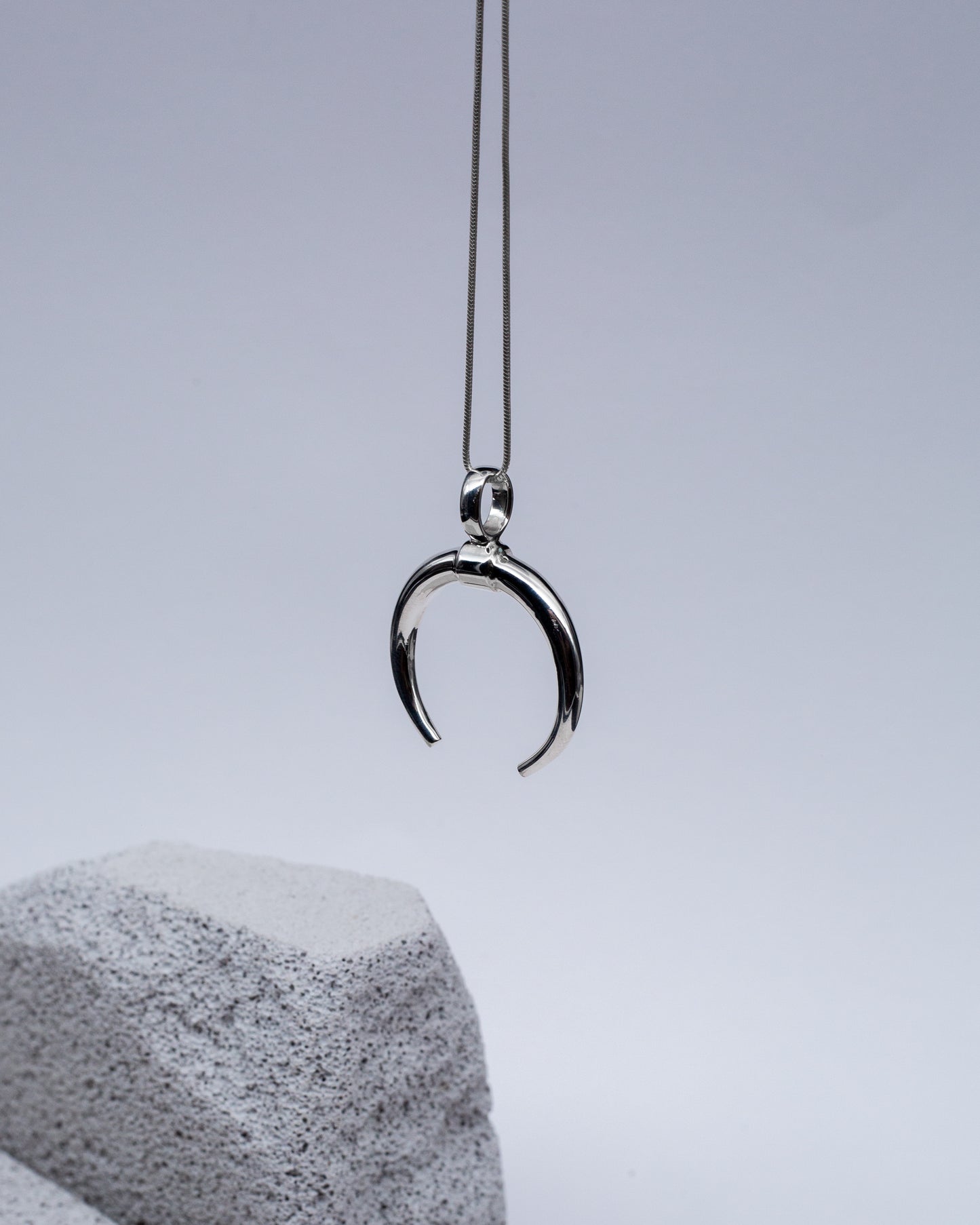 Pendant Horn